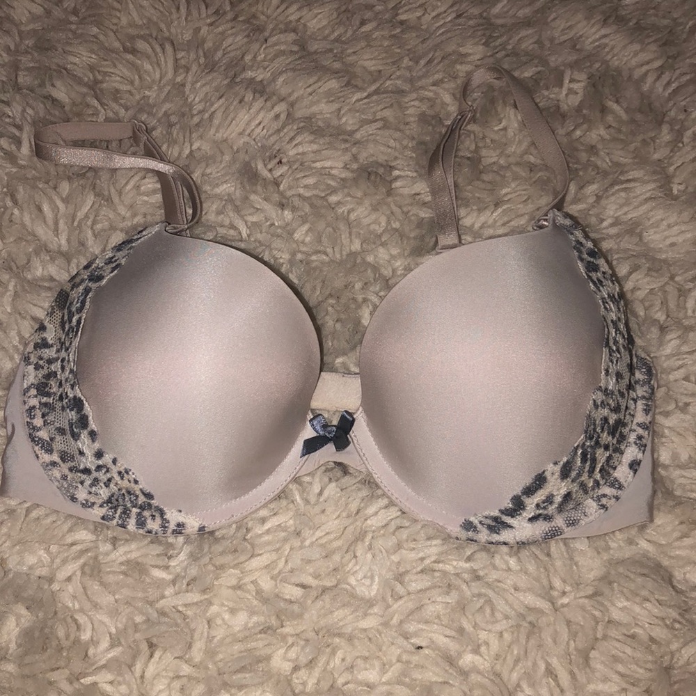 New VS bra